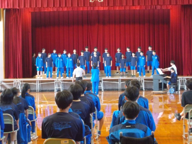 1年