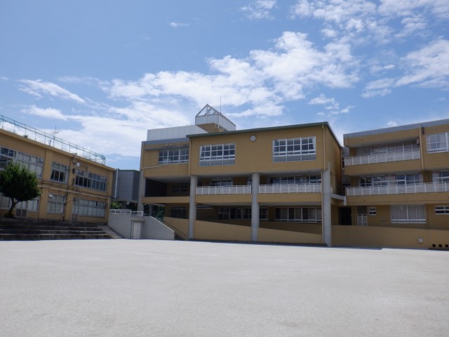 校舎１.JPG
