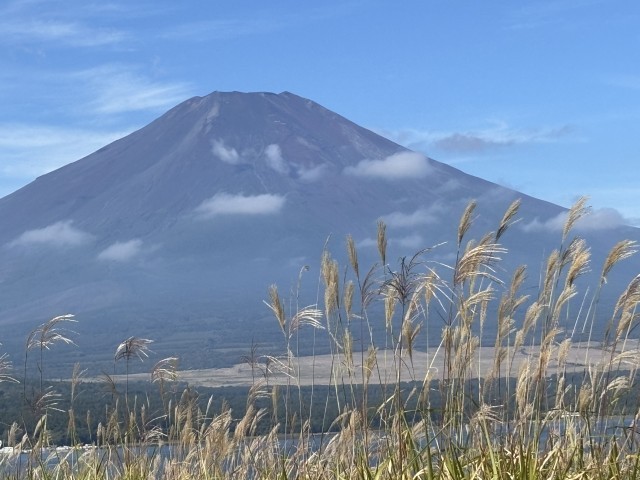 富士山に掛かる雲が、まるで顔のよう…？