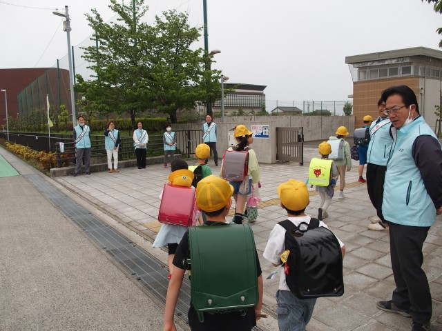 あいさつ運動4月25日１
