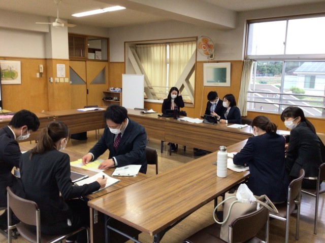 ９年目研修研究協議会の様子