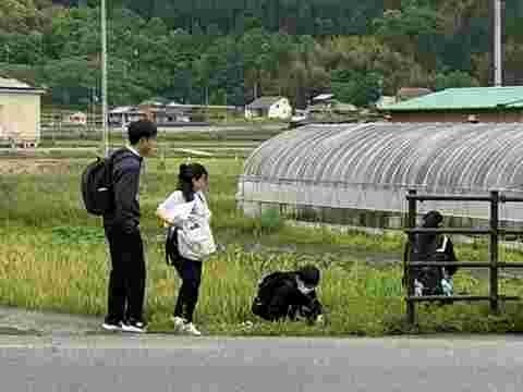 バスの待ち時間から探究学習開始