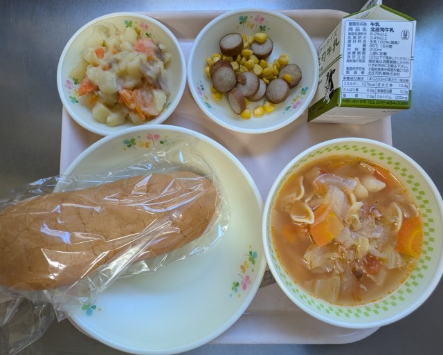 １月１６日　給食.jpg