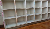 学年別に棚を作成