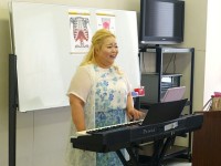 堀口莉絵先生